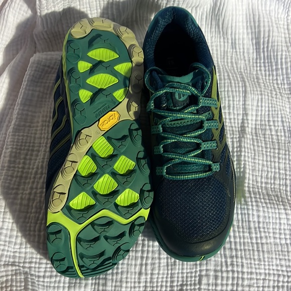 Merrell - All Out Peak - Women’s 8.5 - Picture 2 of 7